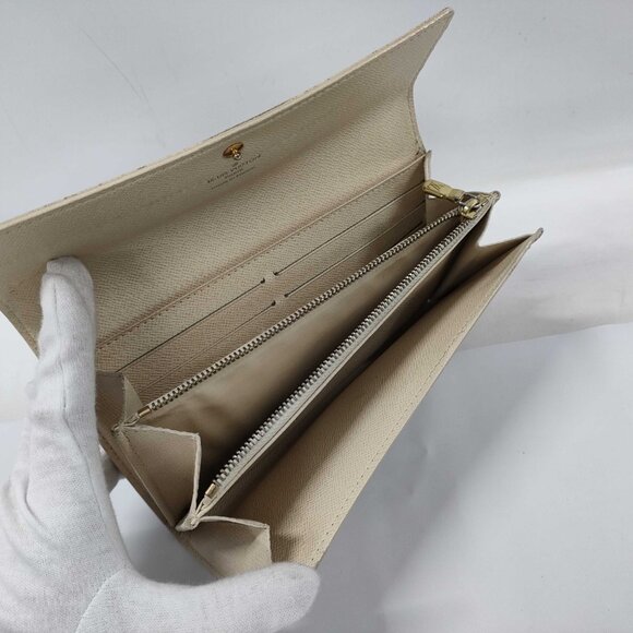 Louis Vuitton Damier Azur Sarah Wallet - Picture 5 of 7